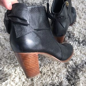 Kate Spade Booties with Bow detail size 8